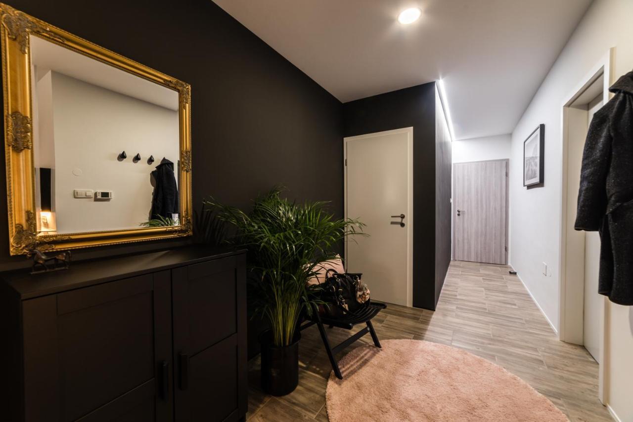 Flex Apartments Tour As Ljubljana Kültér fotó